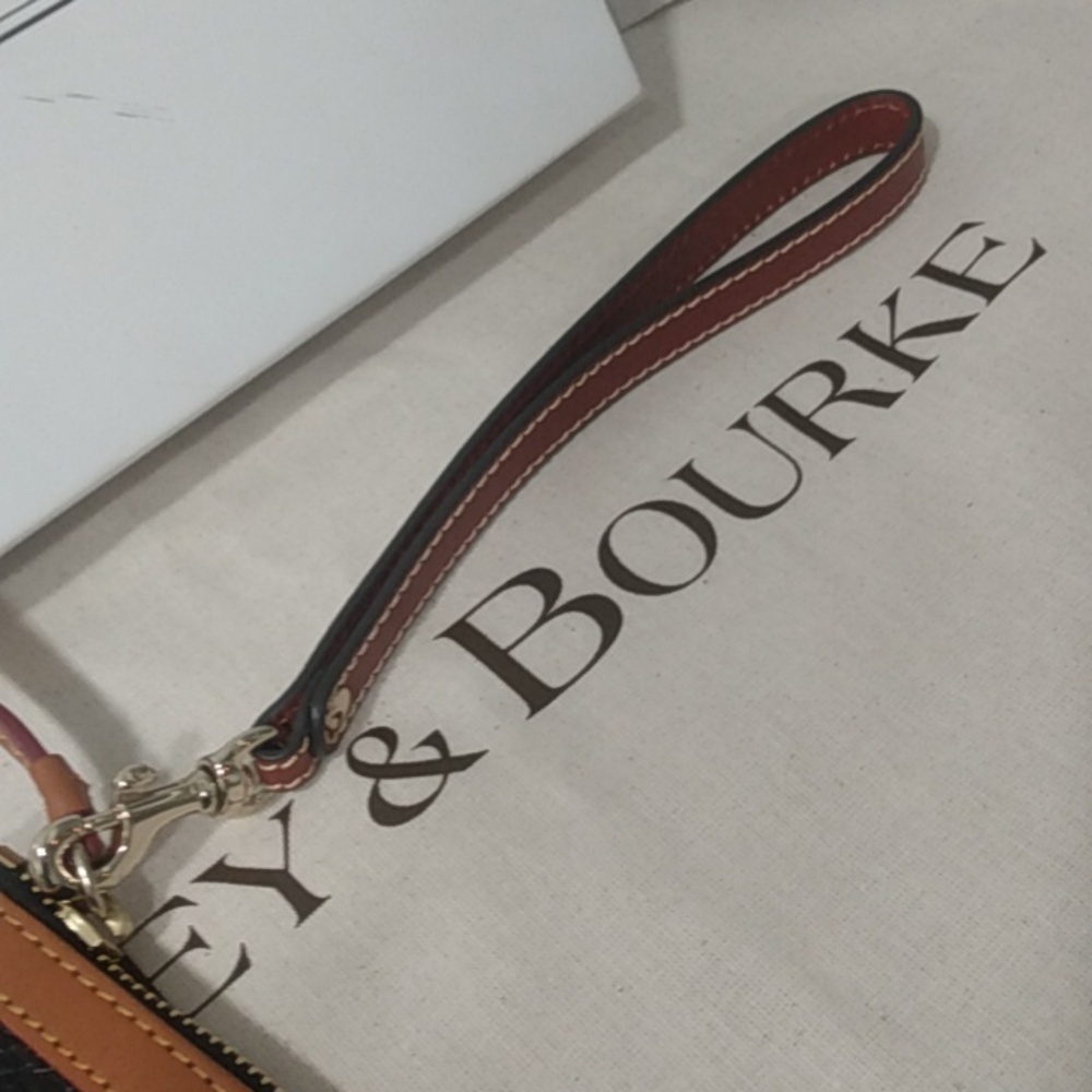 NEW, Vintage D&B Pebble Coin Purse with Detachable Strap - Picture 8 of 16
